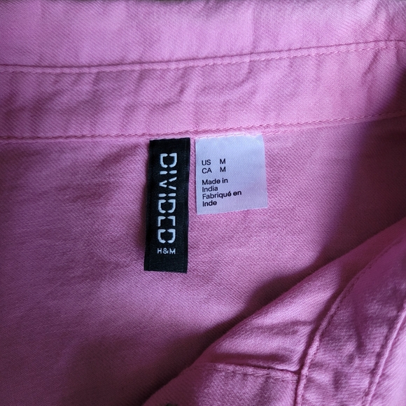 H&M Divided Size M Ladies Button Front Shirt - Picture 2 of 9
